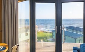 Sauchope Links Holiday Lodge And Glamping Park
